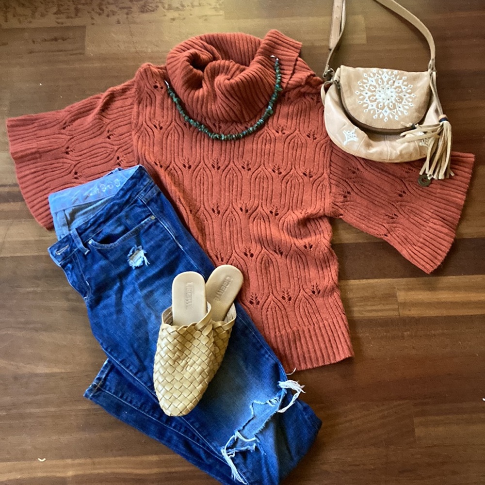 Christopher and banks burnt orange sweater top